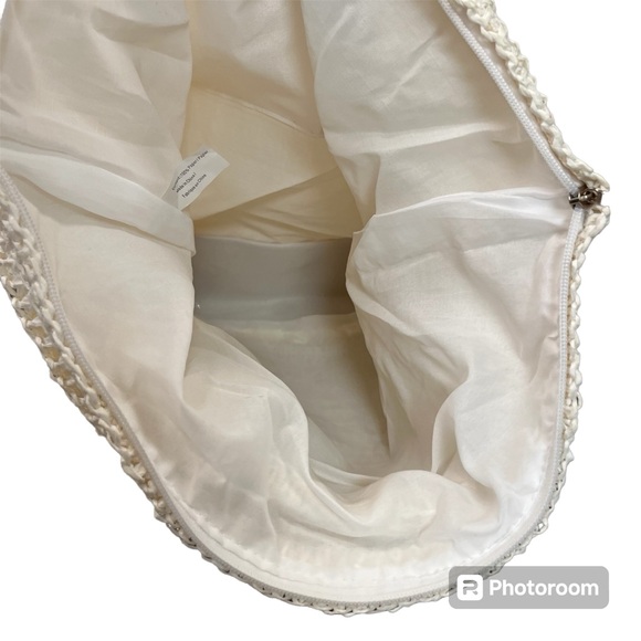 Paper Straw Shoulder Bag - Picture 2 of 7